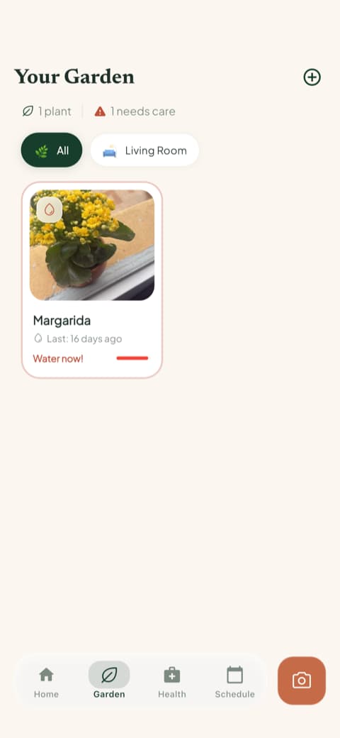 Gartenansicht von Bloom mit einer gespeicherten Pflanze, Gieß-Erinnerung und Kamera-Button
